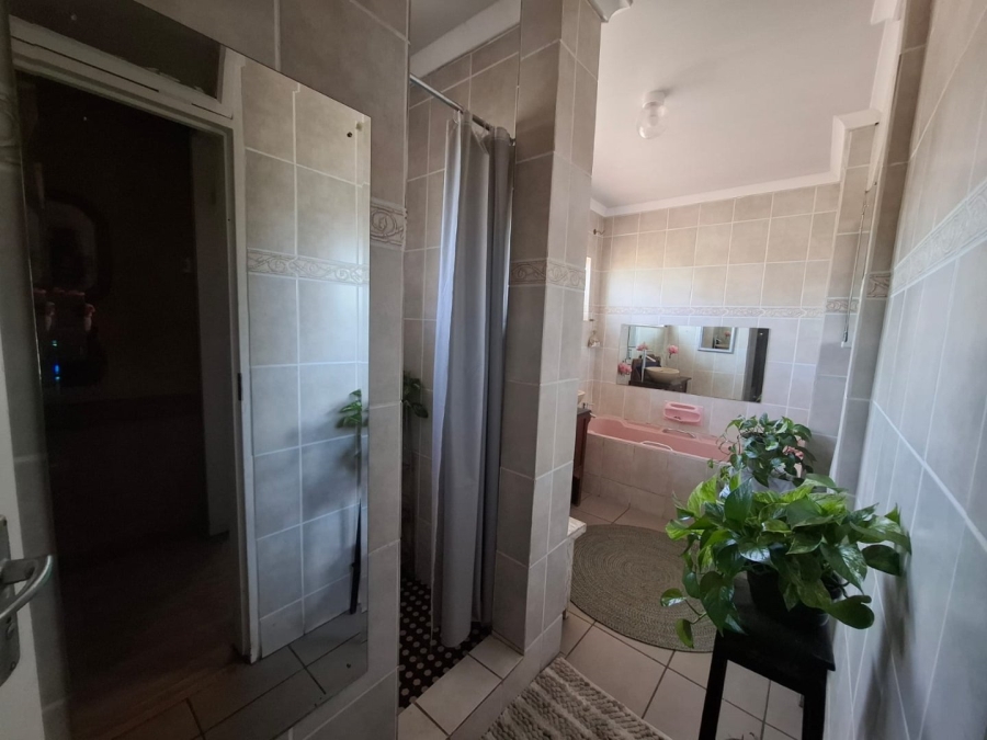 9 Bedroom Property for Sale in Westdene Free State